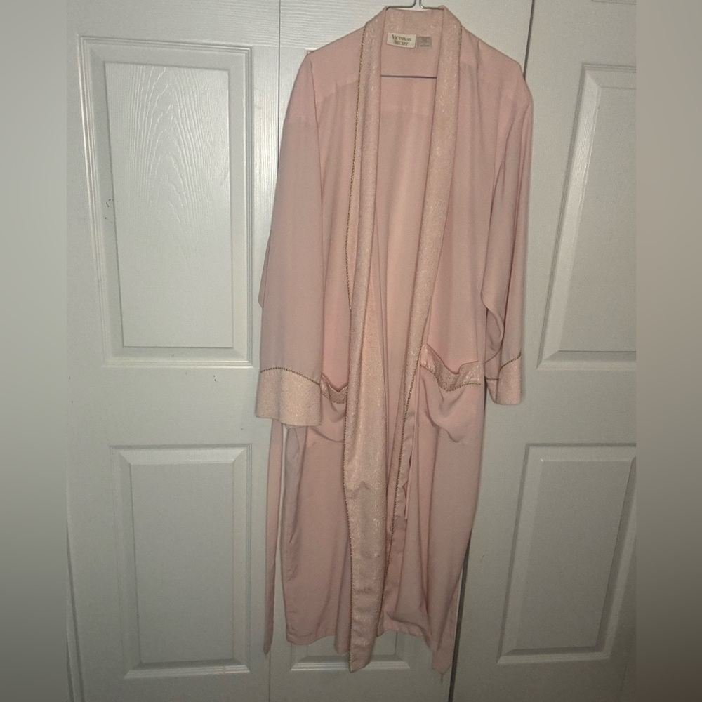 38. Vintage Victoria’s Secret Gold Label Robe - Picture 2 of 5